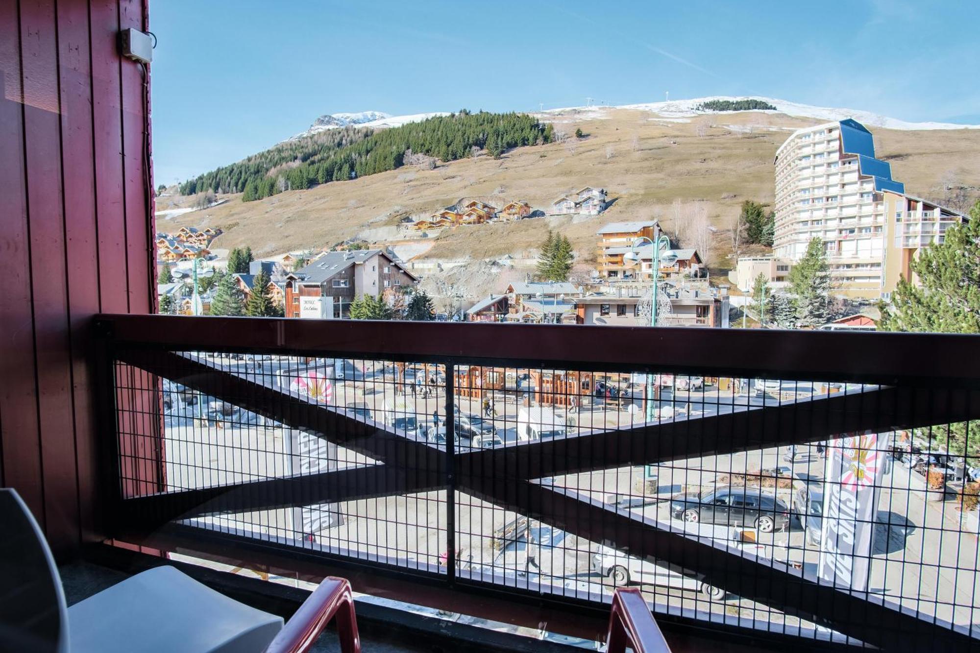 Hotel Les 2 Alpes L'Oree Des Pistes 레두잘프 외부 사진